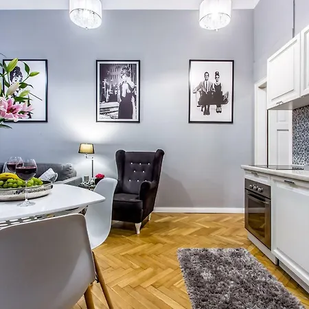 Апартаменты Clicktheflat Palace Of Culture